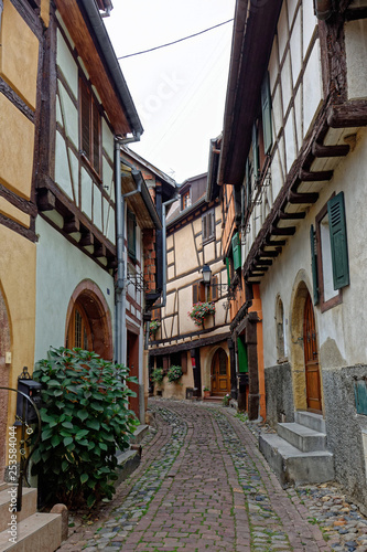 Village d Eguisheim  Alsace  Haut-Rhin  Grand Est  France