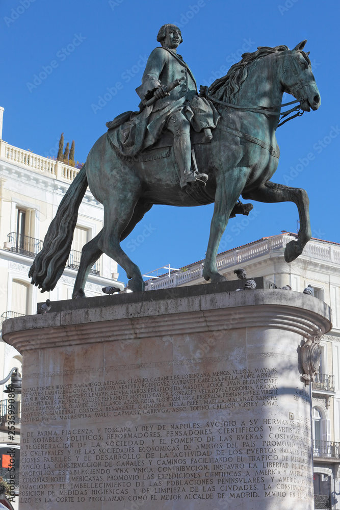 Fototapeta premium Puerta del Sol Square, statue of King Charles III, Madrid, Spain