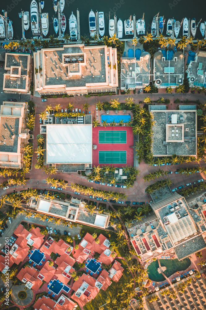 Obraz premium widok z lotu ptaka kort tenisowy