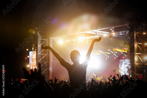 Photography Silhouette of a happy man at the summer festival, good pastime
