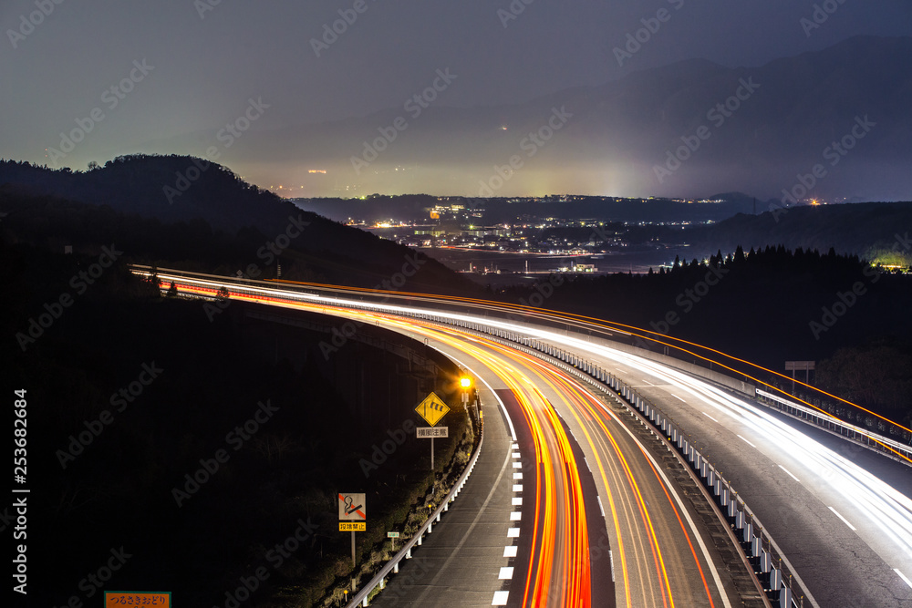 高速道路と車の光跡 大分県大分市 Stock Photo Adobe Stock