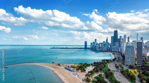 Chicago skyline aerial drone view from above, city of Chicago downtown skyscrapers and lake Michigan cityscape, Illinois, USA © Iuliia Sokolovska