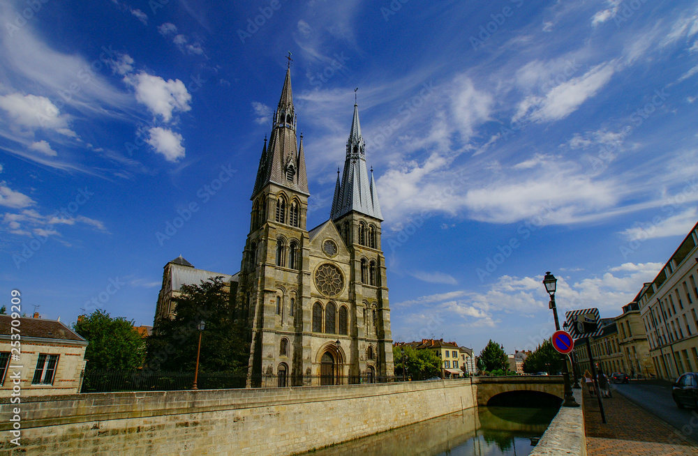 Notre-Dame-en-Vaux church