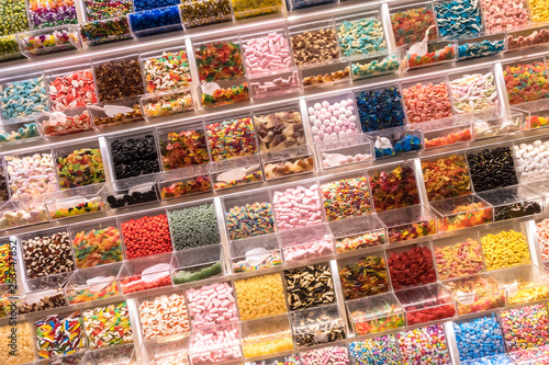 Bild auf Leinwand Self service display with many candies