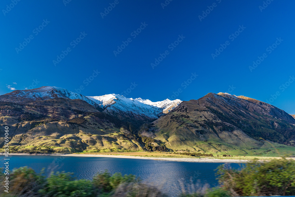 Obraz premium Panoramic photos of Lake Hawea and mountains, South Island, New Zealand