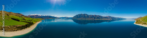 Fototapeta Naklejka Na Ścianę i Meble -  Panoramic photos of Lake Hawea and mountains, South Island, New Zealand