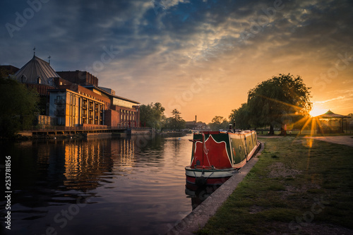 Canvas Print Stratford upon Avon river with Theatre and Narrowboat at sunrise