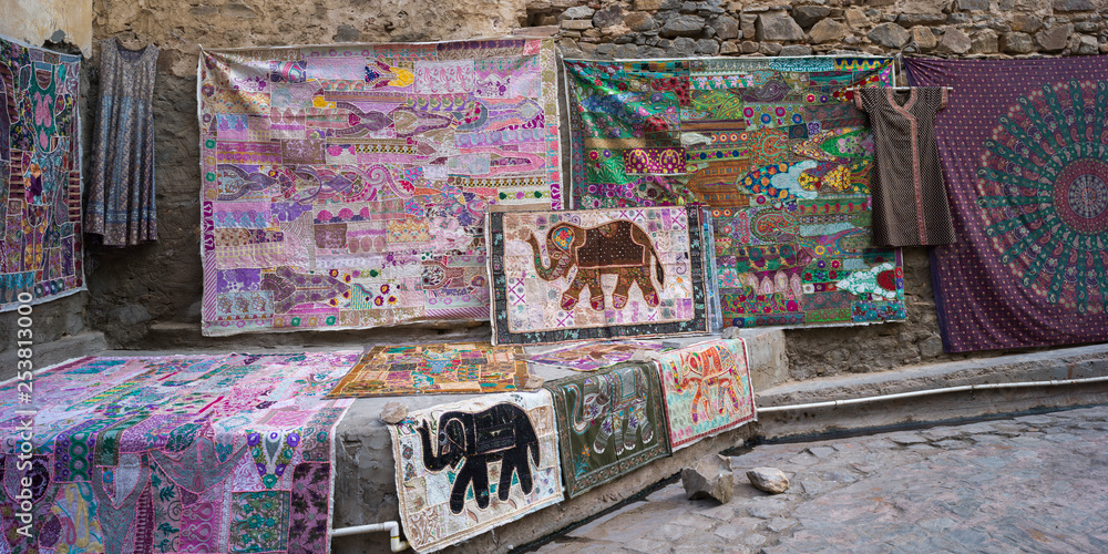 Fototapeta premium Traditional craft products for sale, Amber Fort, Jaipur, Rajasthan, India