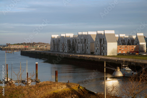 Fototapeta Houses on the edge of the port of Dunkirk