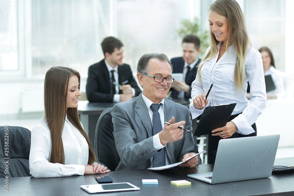 business team discussing with the head of financial data business team discussing with the head of financial data