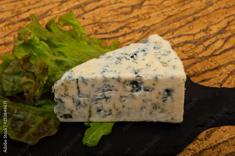 Blue cheese  with salad leaves