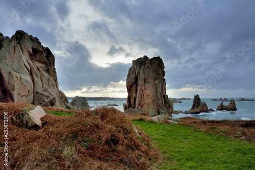 Magnifique paysage de mer en Bretagne à Plougrescant