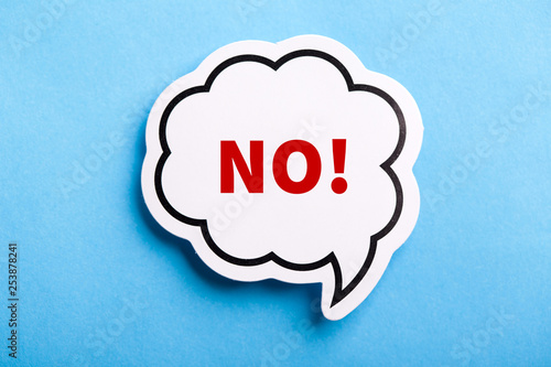 Cuadro en lienzo Say No Speech Bubble Isolated On Blue