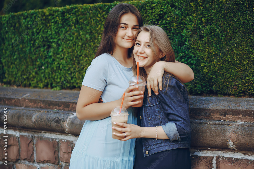 Fototapeta premium girls with coffee