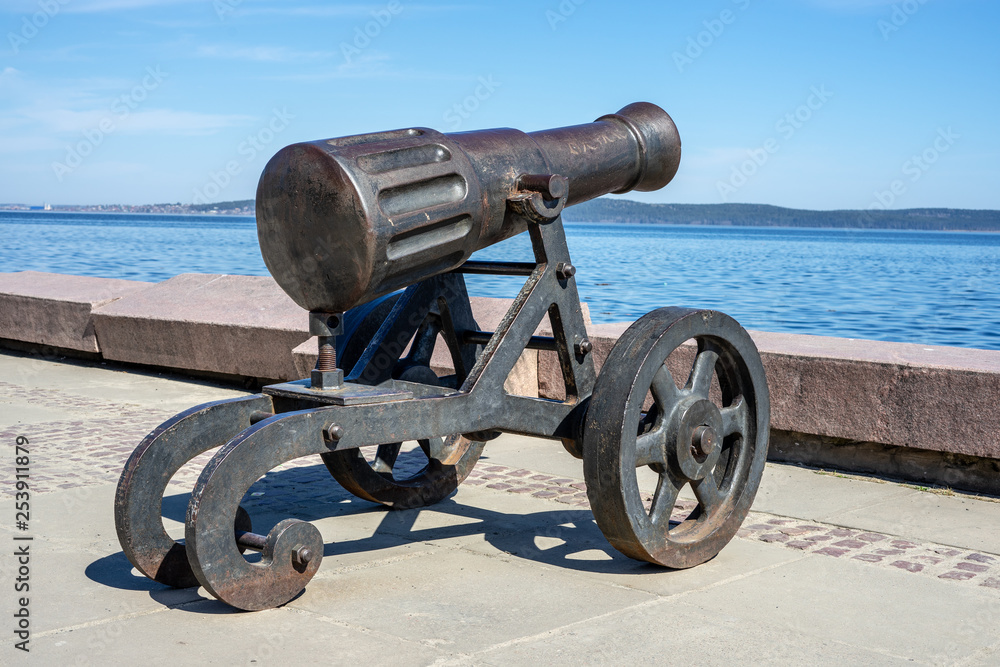 Canon along the waterfront in Petrozavodsk, Russia Canon along the waterfront in Petrozavodsk, Russia