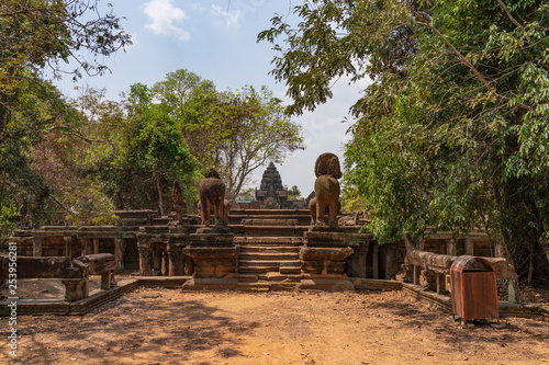East gopuram (entrance) and second enclosure wall of Banteay Samre temple, Cambodia