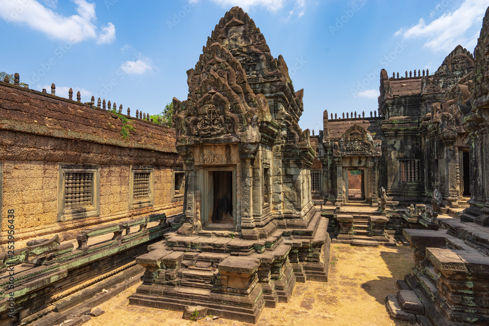 Library and inner court of Banteay Samre temple, Cambodia