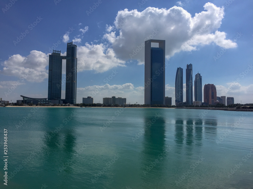 Obraz premium Abu Dhabi, panorama