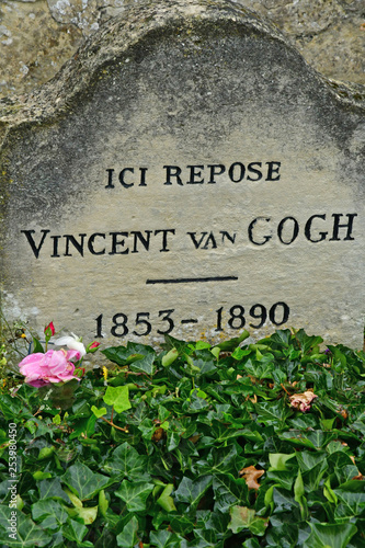 Auvers sur Oise , France - september 23 2018 : Vincent Van Gogh tomb