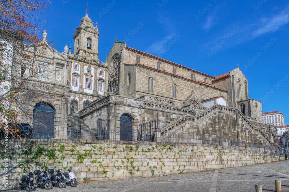 The Igreja de Sao Francisco (Church of Saint Francis) with Gothic architecture in Porto, Portugal