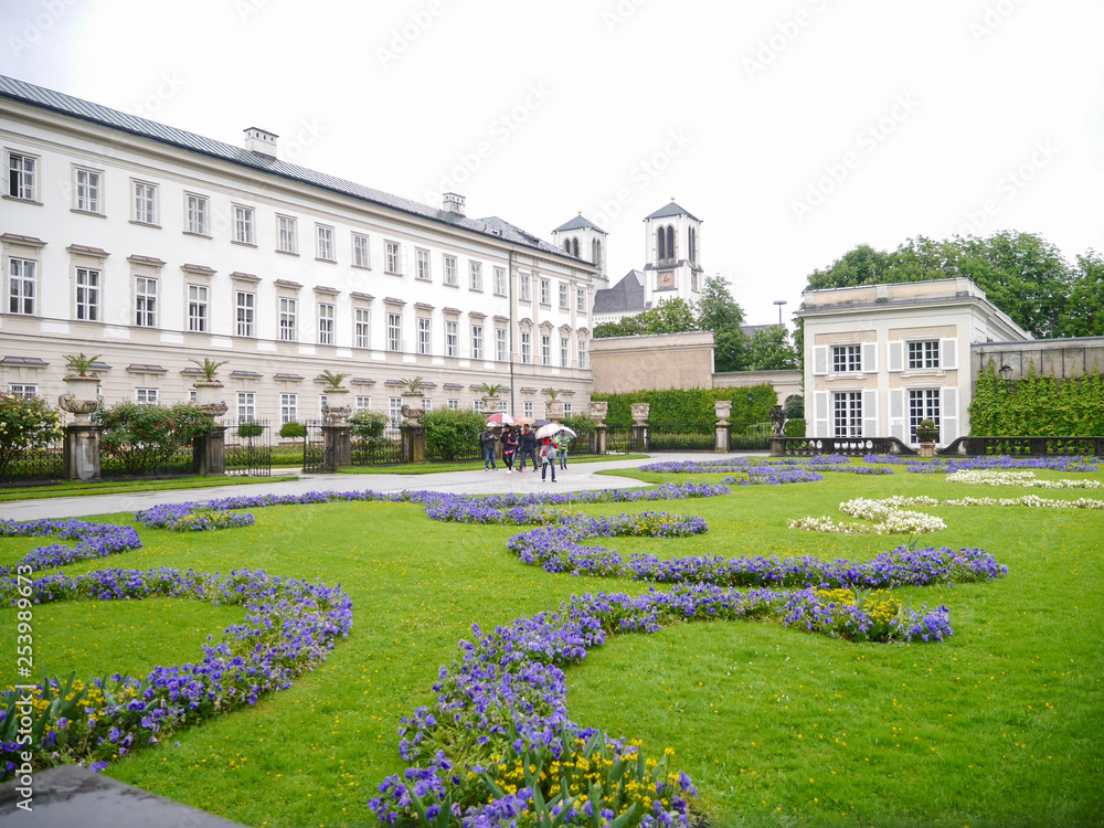 봄비내리는 정원 (오스트리아 잘츠부르크 미라벨 정원)