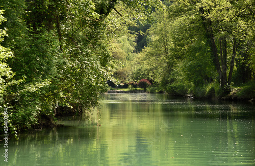 sur l'eau