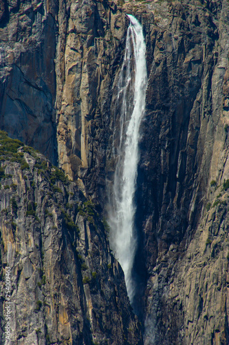 Yosemite Waterfall1