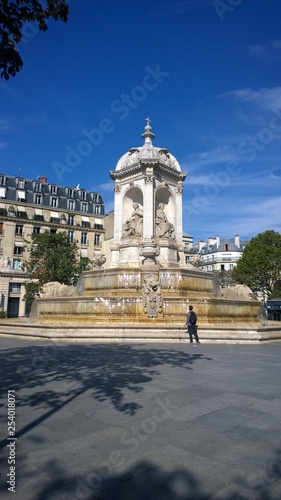 Fontaine de la place St-Sulpice