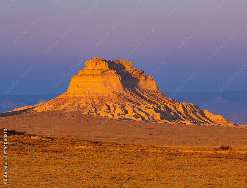 Naklejka premium Butte at Pawnee Grasslands in Colorado