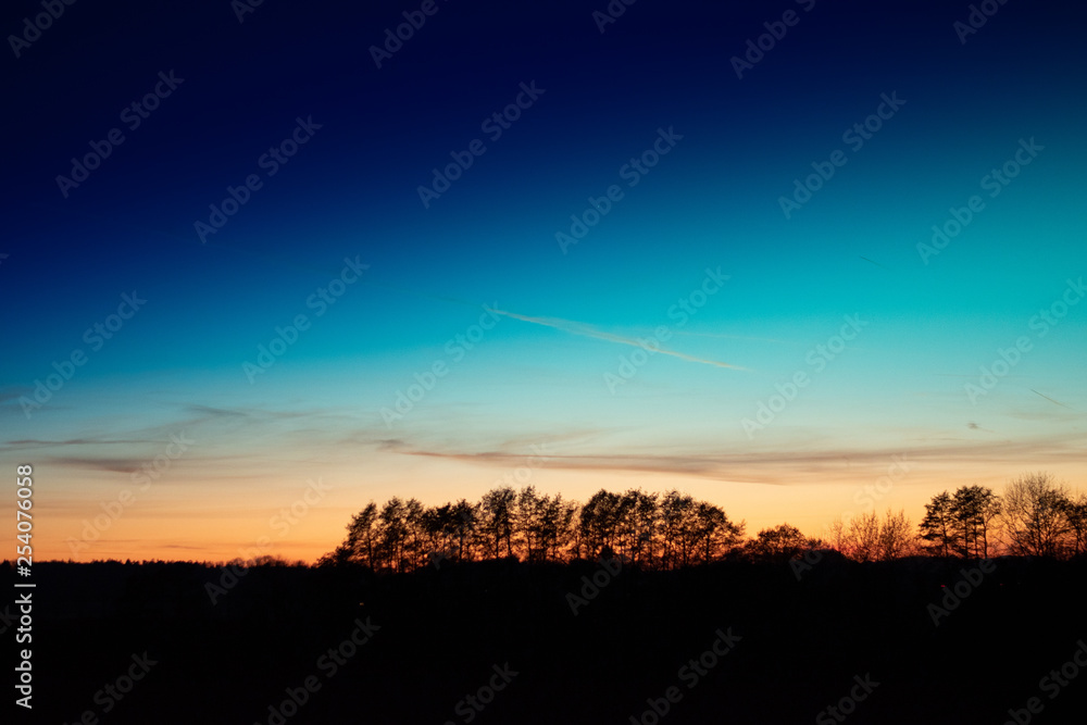 Fototapeta premium orange und teal in der Abendstimmung