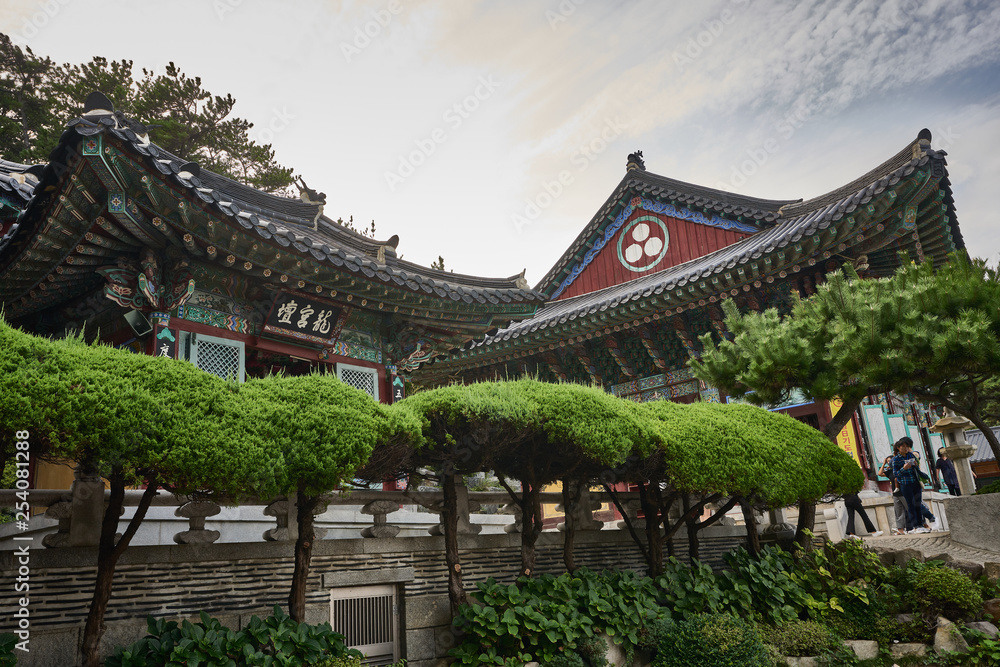 Haedong Yonggungsa Temple, Busan, South Korea Haedong Yonggungsa Temple, Busan, South Korea