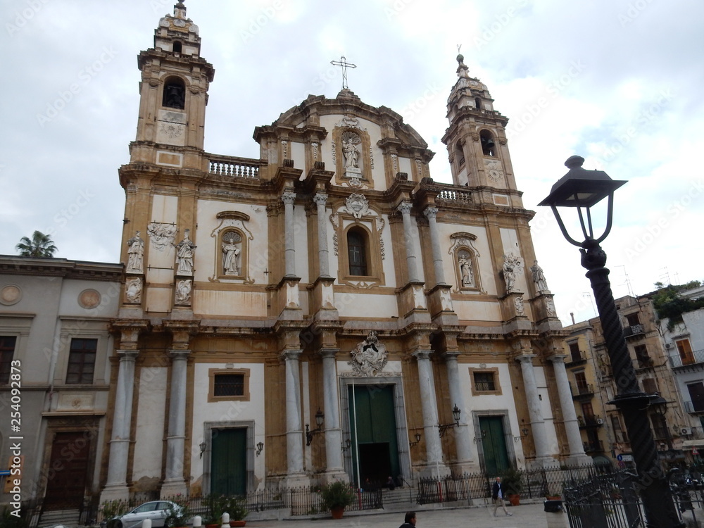 サン・ドミニコ教会　パレルモ