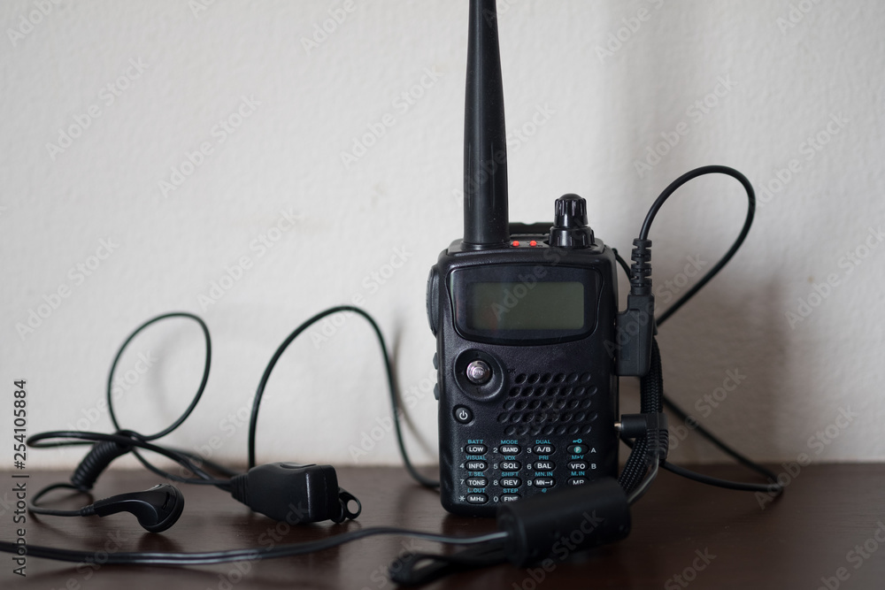 Portable radios Walkie-talkie Portable radios Walkie-talkie