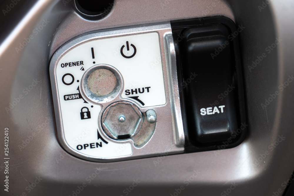 Motor scooter ignition switch Motor scooter ignition switch