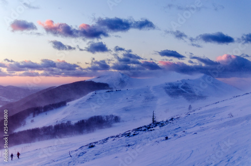Fototapeta Naklejka Na Ścianę i Meble -  zimowa panorama Bieszczady