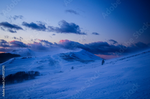 Zimowa panorama Bieszczad 
