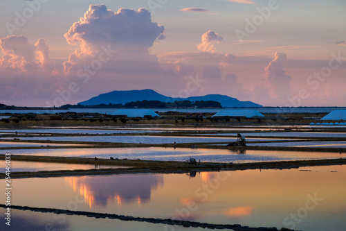 Obraz na plátně Saline dello Stagnone di Marsala, Sicilia