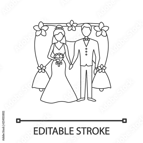 Bride and bridegroom linear icon