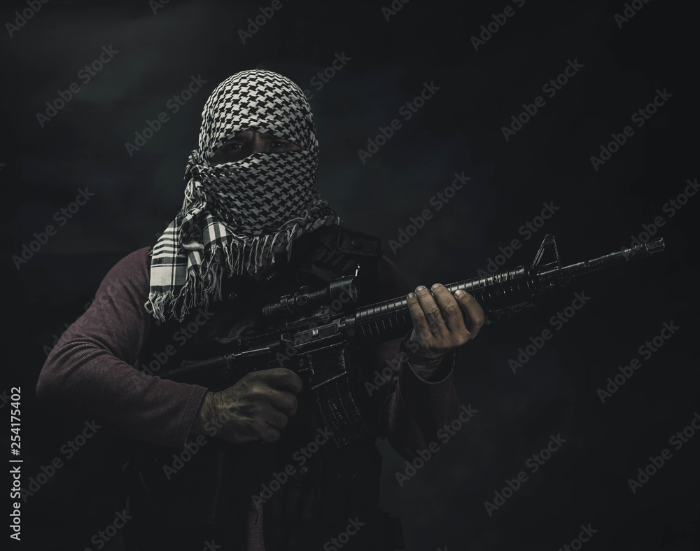 Φωτογραφία rebel militant terrorist guerrilla concept