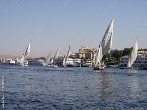 Egypte, felouques sur le Nil