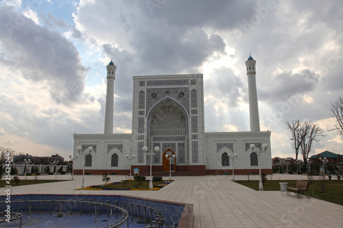 White mosque in Tashkent in Uzbekistan 