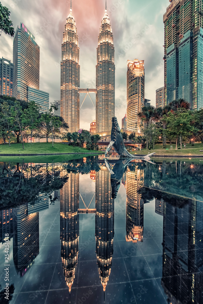 Naklejka premium Petronas twin towers in KLCC district Kuala Lumpur