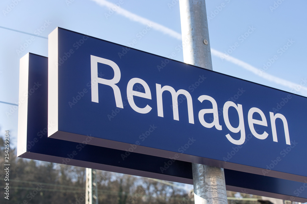 Fototapeta premium town sign remagen germany