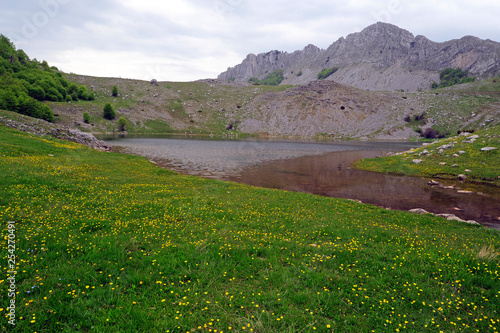 fast ausgetrockneter Bukumirsko jezero (Bukumir See) - Bukumirsko Lake, Montenegro photo