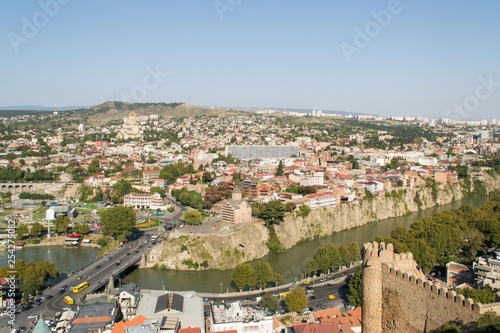Obraz na płótnie Tbilisi - aerial view of the old city w salonie