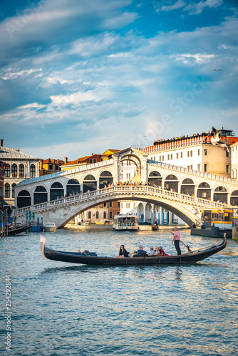 Venecia Italia, ciudad del amor y las gondolas. © ismel leal