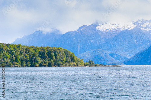 Scenic moody Lake Manapouri © Brian Scantlebury