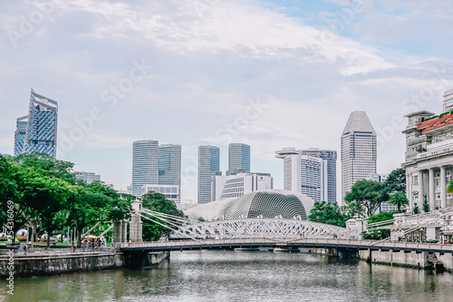 SINGAPORE-NOV 22: Cavenagh Bridge spanning the lower reaches of Singapore River in the Singapore's Central Area on NOV 22, 2018. photo