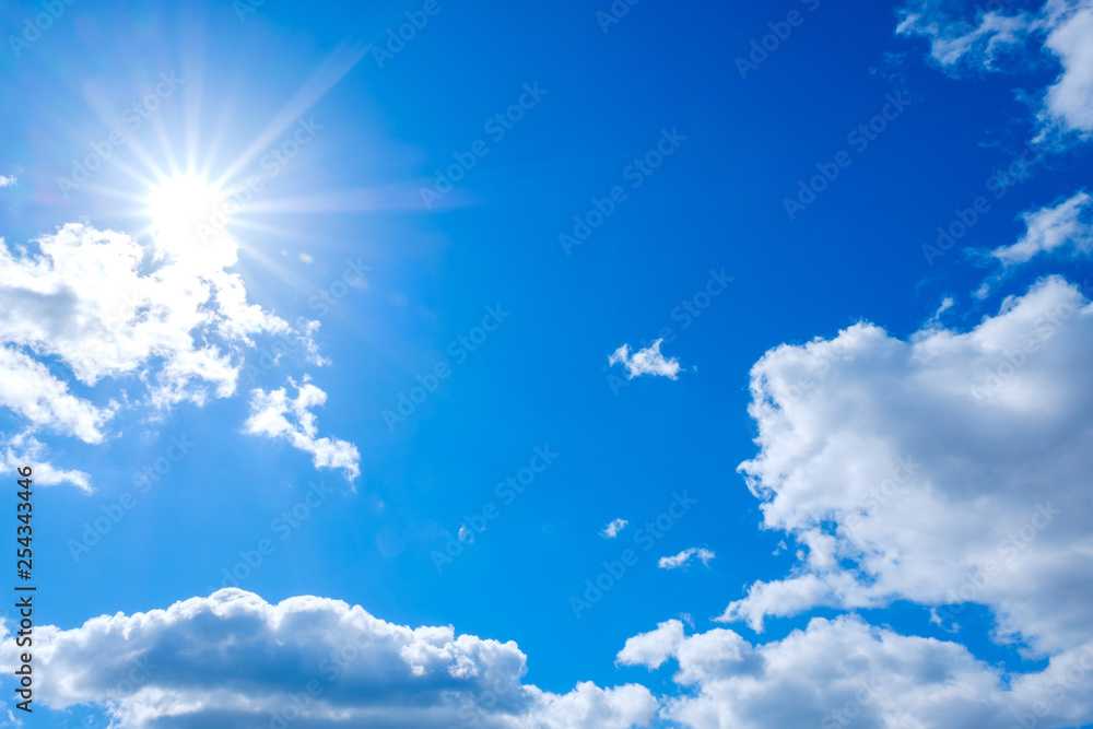 写真素材 青空 空 雲 冬の空 背景 背景素材 1月 コピースペース 太陽 Stock Photo Adobe Stock 写真素材 青空 空 雲 冬の空 背景 背景素材 1月 コピースペース 太陽 Stock Photo Adobe Stock