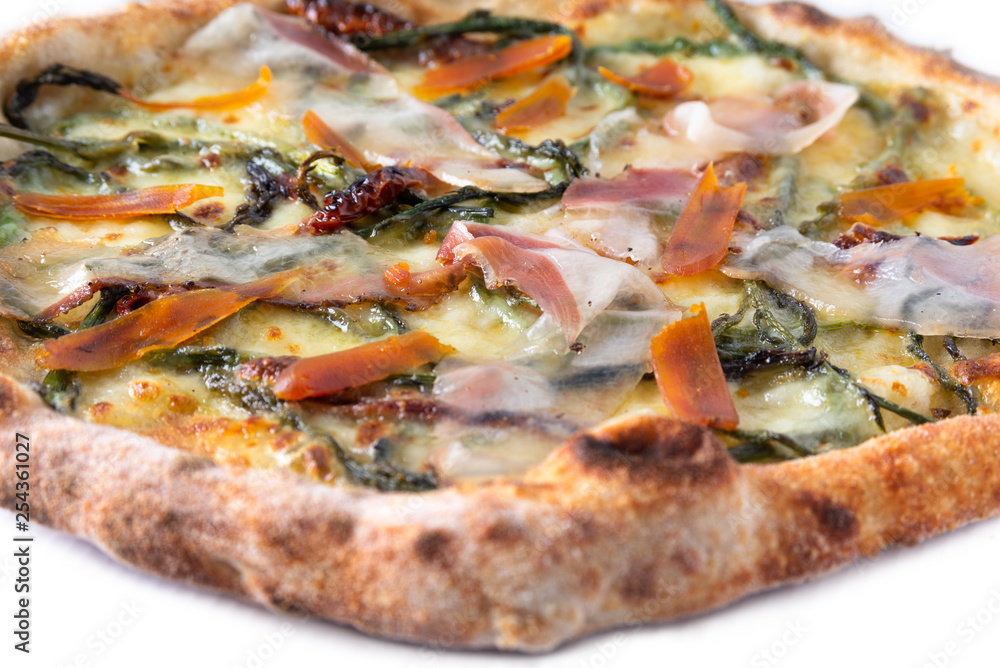 Pizza con asparagi, guanciale e bottarga Pizza con asparagi, guanciale e bottarga